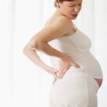 #5วิธีบรรเทาอาการปวดของคุณเเม่ท้อง 5 เดือนที่เริ่มปวดหลังเเละปวดท้อง ทำง่ายๆที่บ้าน!! เเล้วอาการเหล่านี้จะเป็นอันตรายหรือไม่!!
